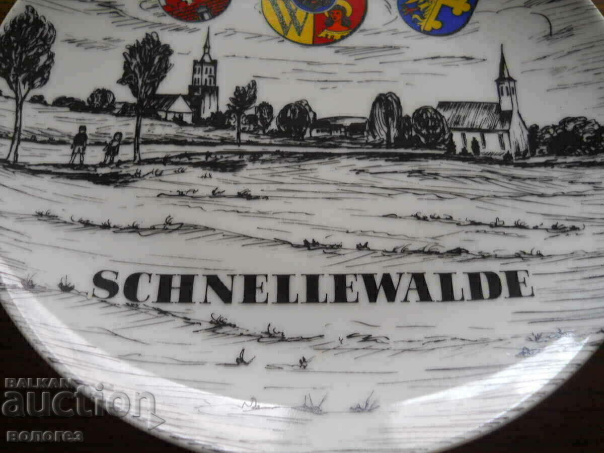 Δημοπρασία Πλάκα-πάνελ πορσελάνης - Γερμανία Δημοπρασία Πλάκα-πάνελ πορσελάνης - Γερμανία