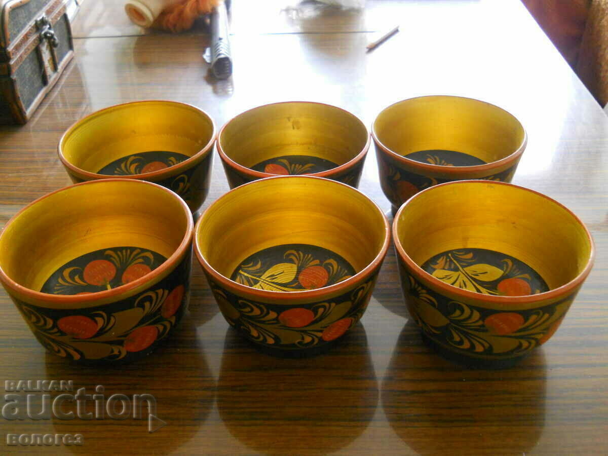 Σετ ξύλινων μπολ "Khokhloma" - ΕΣΣΔ (ζωγραφισμένο στο χέρι) με τιμή 30.00 BGN | € 15.34