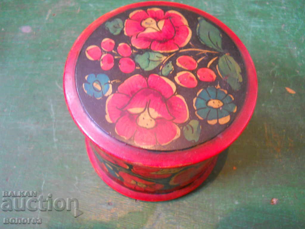 Ξύλινο κουτί Khokhloma - ΕΣΣΔ (ζωγραφισμένο στο χέρι) με τιμή 10.00 BGN | € 5.11