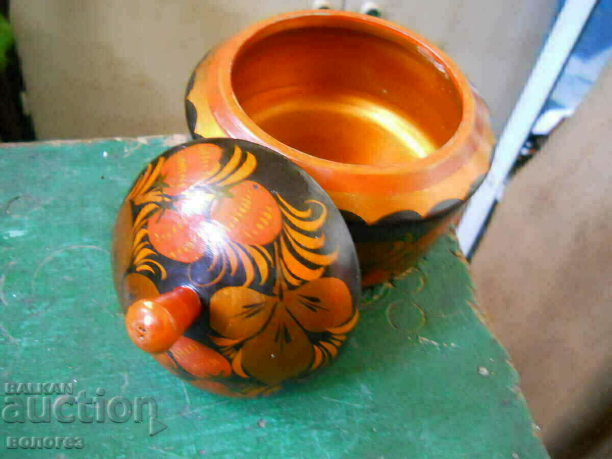 Licitație Cutie din lemn Khokhloma - URSS (pictată manual) Licitație Cutie din lemn Khokhloma - URSS (pictată manual)