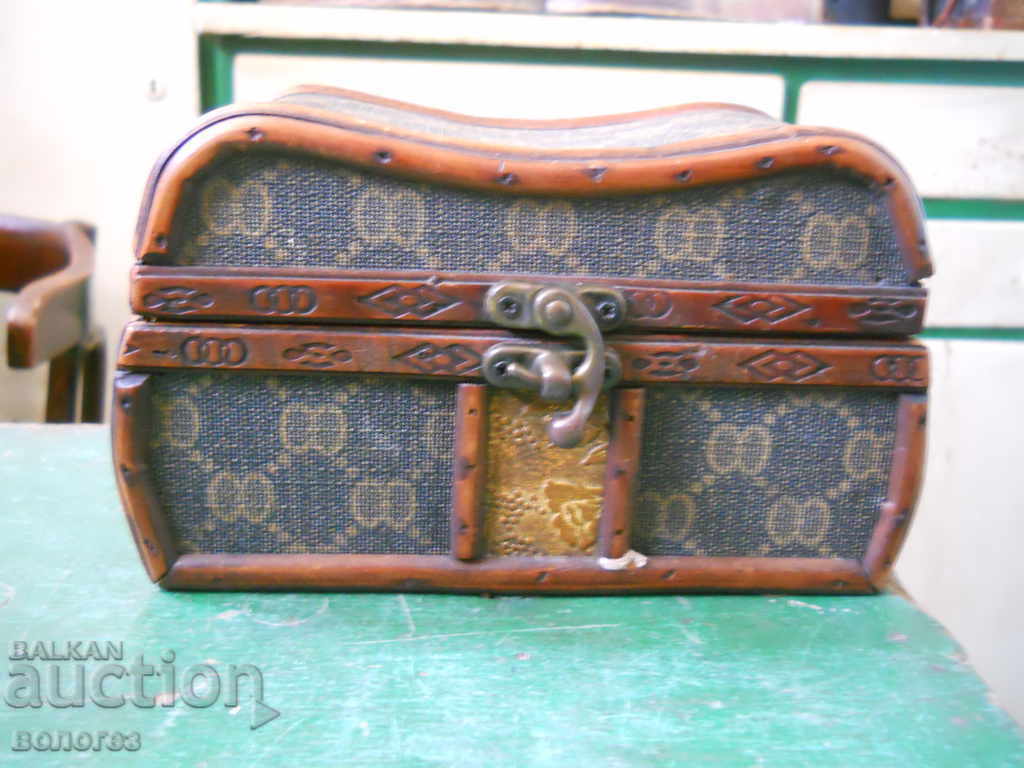 Μπαμπού κοσμηματοπωλείο (με επένδυση) Μπαμπού κοσμηματοπωλείο (με επένδυση)