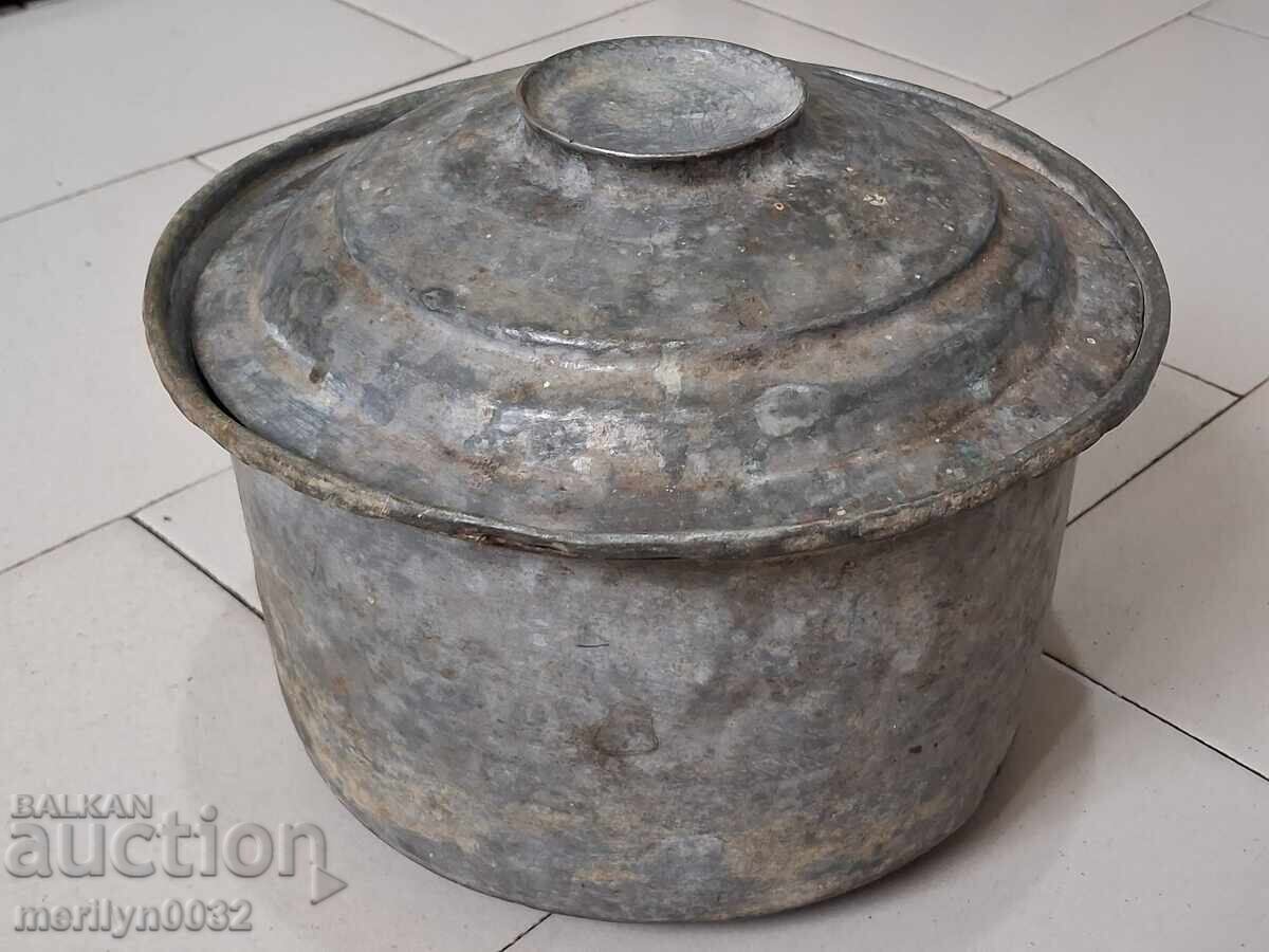 Παλιά χάλκινη κατσαρόλα, χαλκός, χάλκινο σκεύος