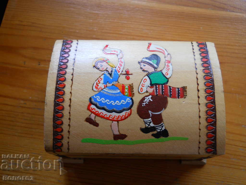 Wooden jewelry box Wooden jewelry box