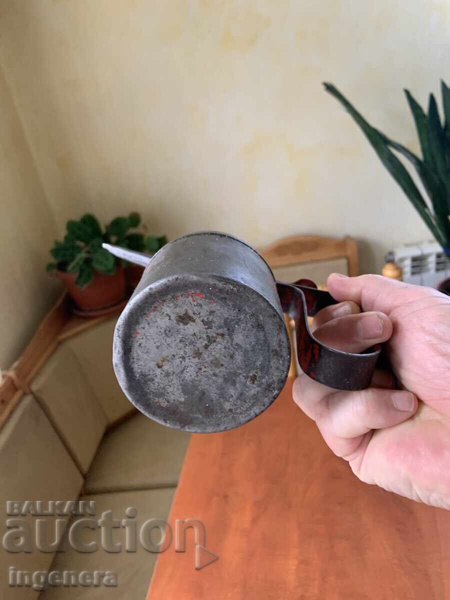 UNTIERĂ VECHE METALICĂ - 6 UNTIERĂ VECHE METALICĂ - 6