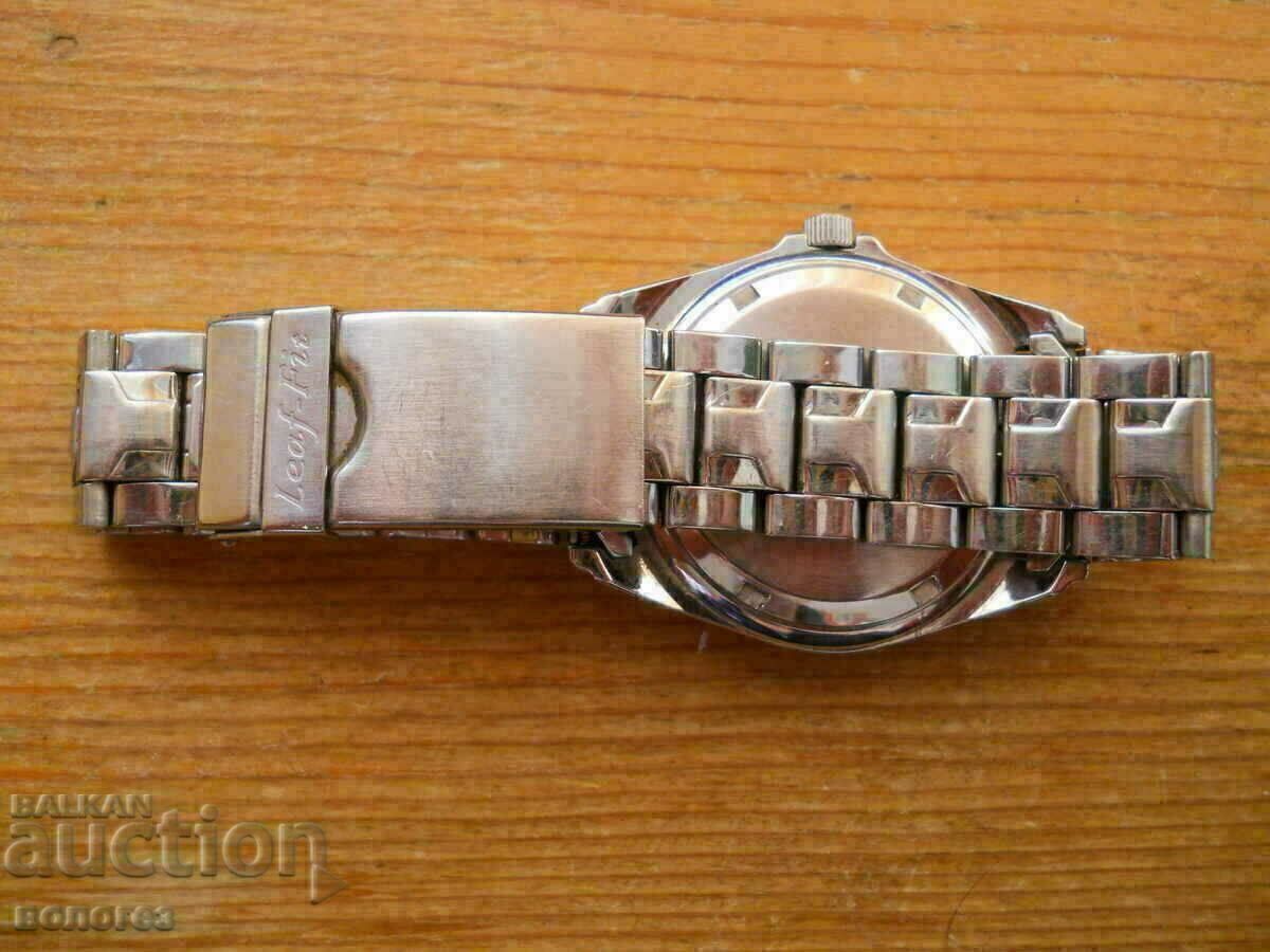 Delivery of Watch " Q & Q Leaf - Fit" - Japan