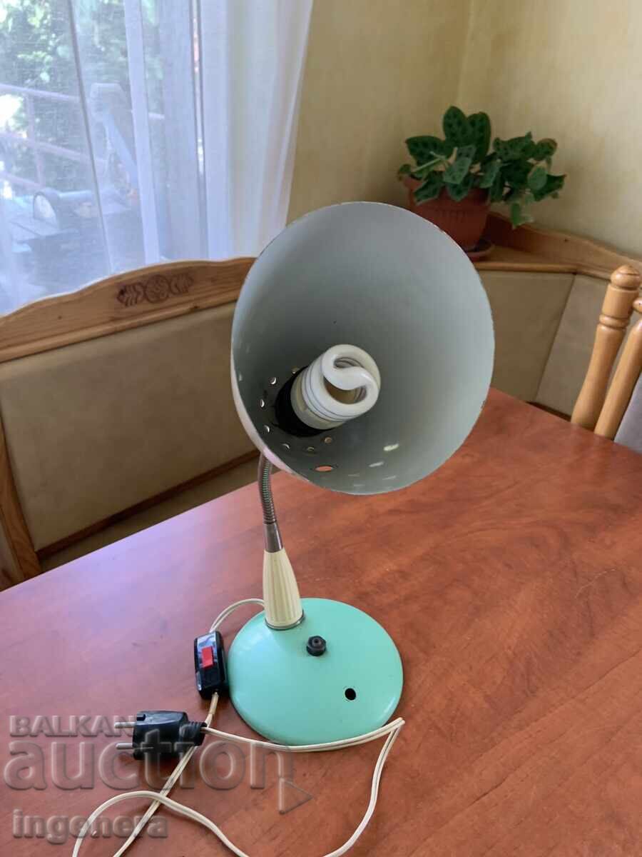 ΛΑΜΠΑ ΕΠΙΤΡΑΠΕΖΙΑ ΡΕΤΡΟ ΜΕΤΑΛΛΙΚΗ ΕΥΚΑΜΠΤΗ ΑΠΟ ΤΗΝ ΣΟΣΙΑΛΙΣΤΙΚΗ ΠΕΡΙΟΔΟ - 7