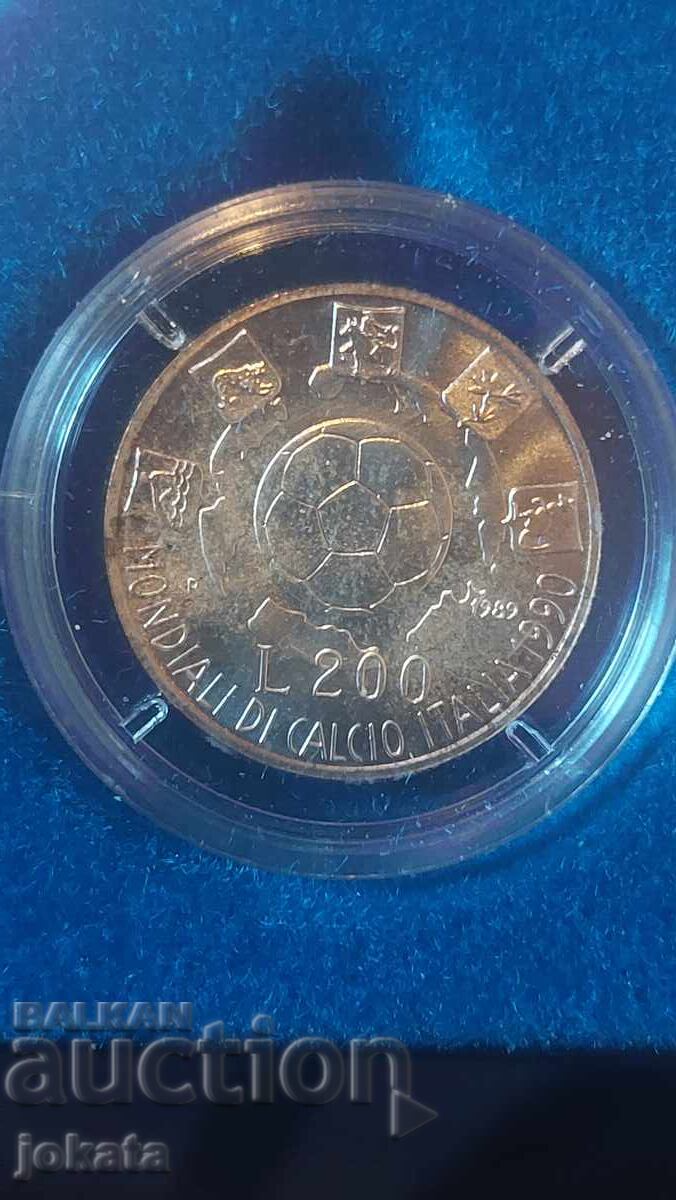 Auction  Lot of 200 and 500 Lira Silver Jubilee Coins