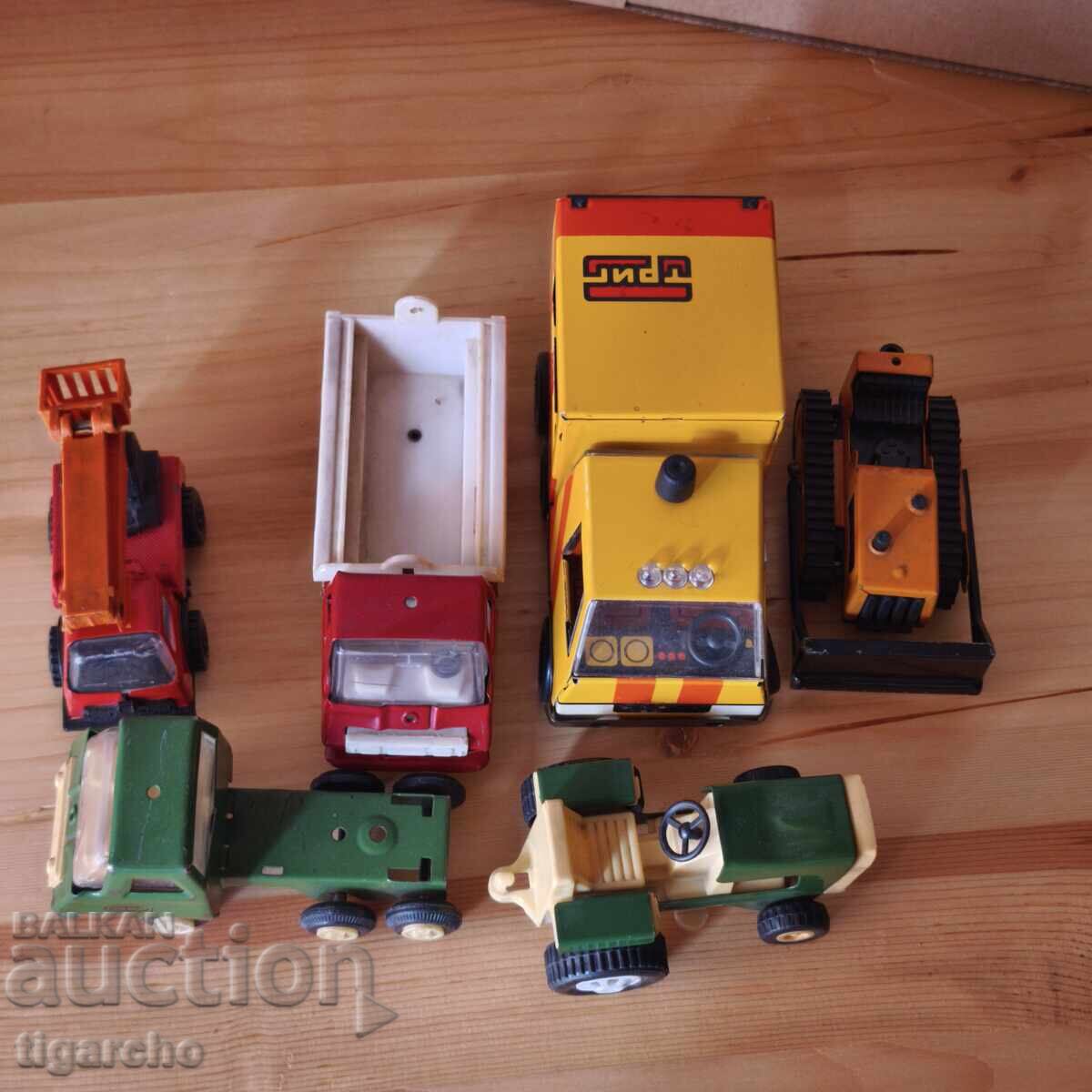 Ретро играчки с цена 75.00 лв. | € 38.35