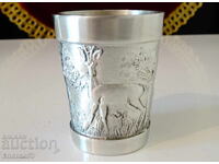 Cană de staniu cu Cerb, scenă de vânătoare