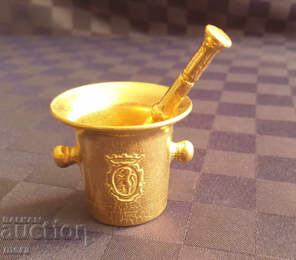 Μικροσκοπικό ορειχάλκινο γουδί Μικροσκοπικό ορειχάλκινο γουδί