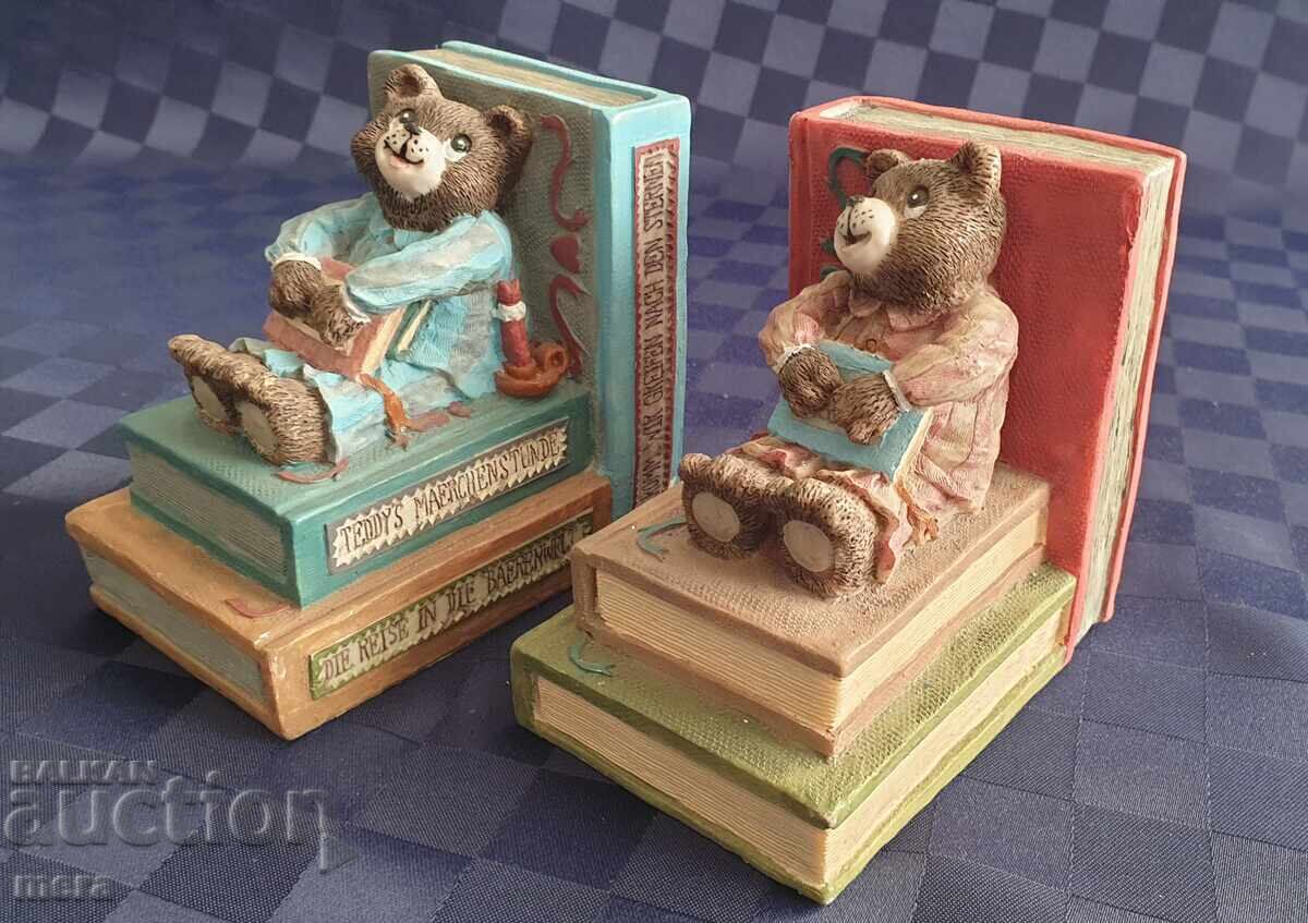 Pair of bookends - 5 Pair of bookends - 5