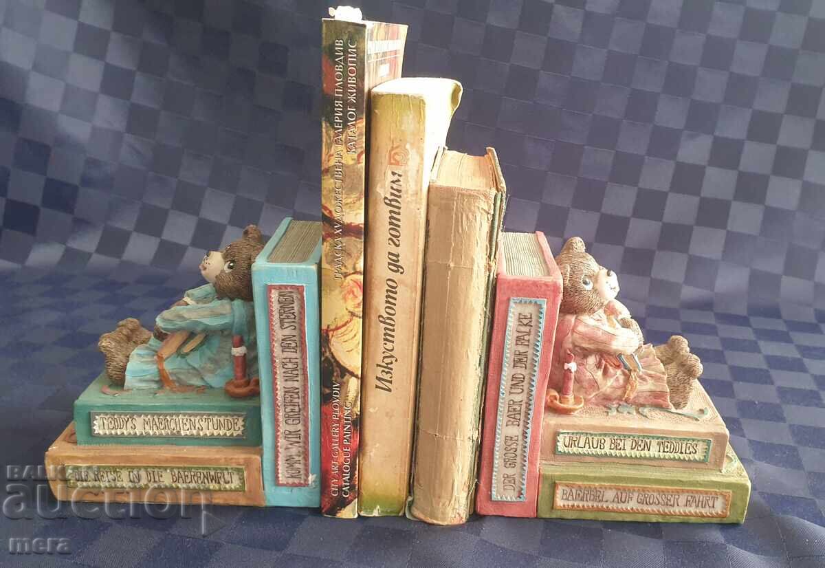 Pair of bookends Pair of bookends