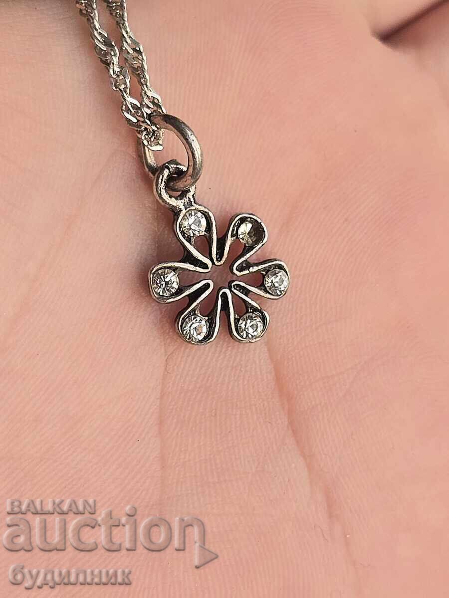 Auction Silver chain with pendant. 925 Sterling Silver. 53cm. Selling over 100 Auction Silver chain with pendant. 925 Sterling Silver. 53cm. Selling over 100