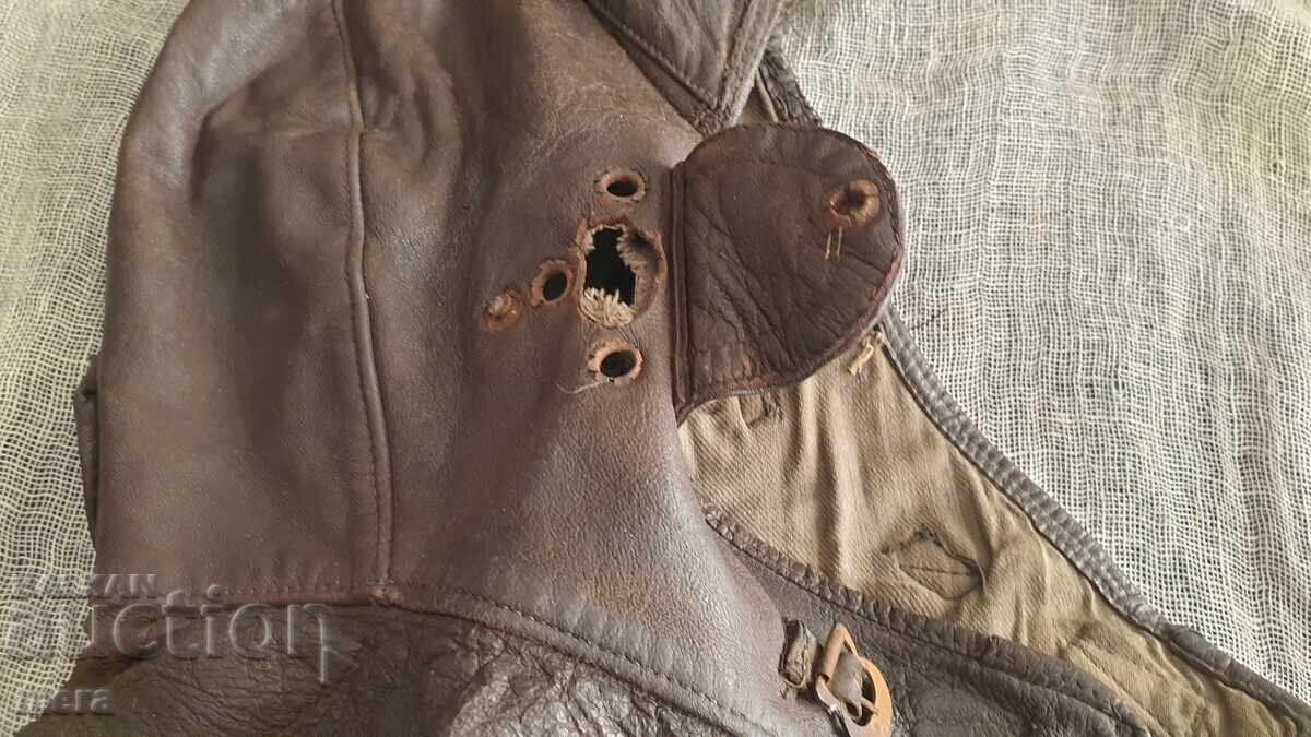 Old Aviator Helmet - 7