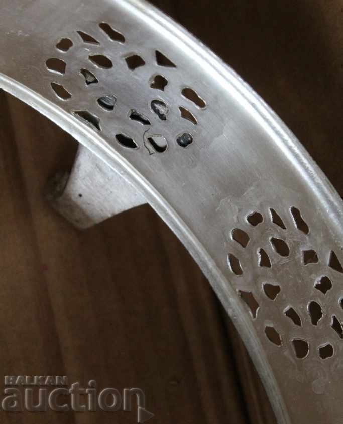 Livrarea REGATUL BULGARIA RECIPIENT METAL CU CAPAC PLACAT ARGENT Livrarea REGATUL BULGARIA RECIPIENT METAL CU CAPAC PLACAT ARGENT