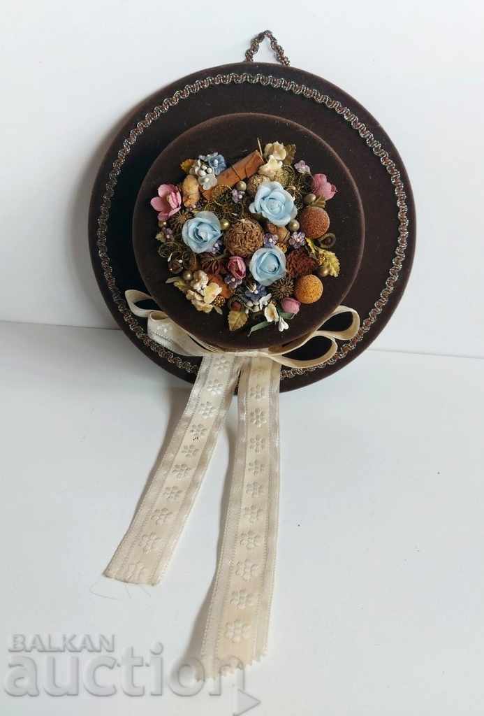 Delivery of . SOC DECORATIVE WALL PANEL HAT FLOWER PAINTING