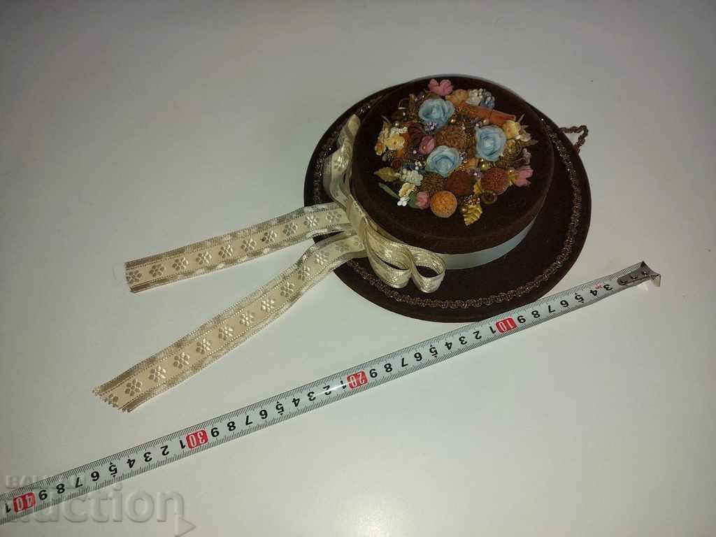 . SOC DECORATIVE WALL PANEL HAT FLOWER PAINTING - 5