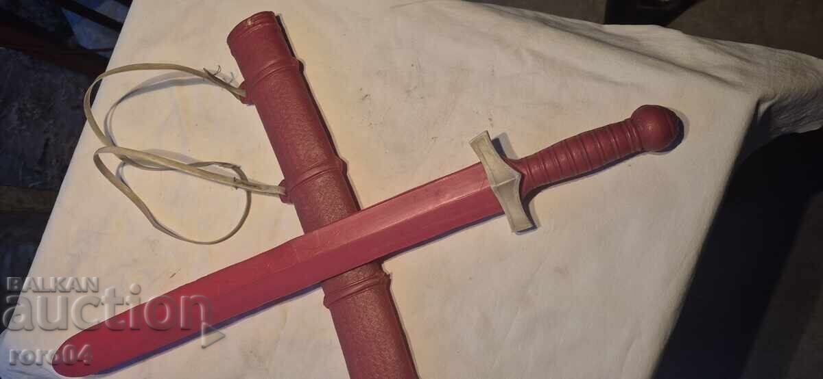 SABIE - TESAC - MODEL 1965 cu preț 51.00 BGN | € 26.08 SABIE - TESAC - MODEL 1965 cu preț 51.00 BGN | € 26.08