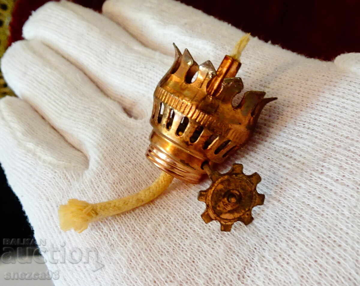 Auction  Gas lamp, Aladdin, candlestick