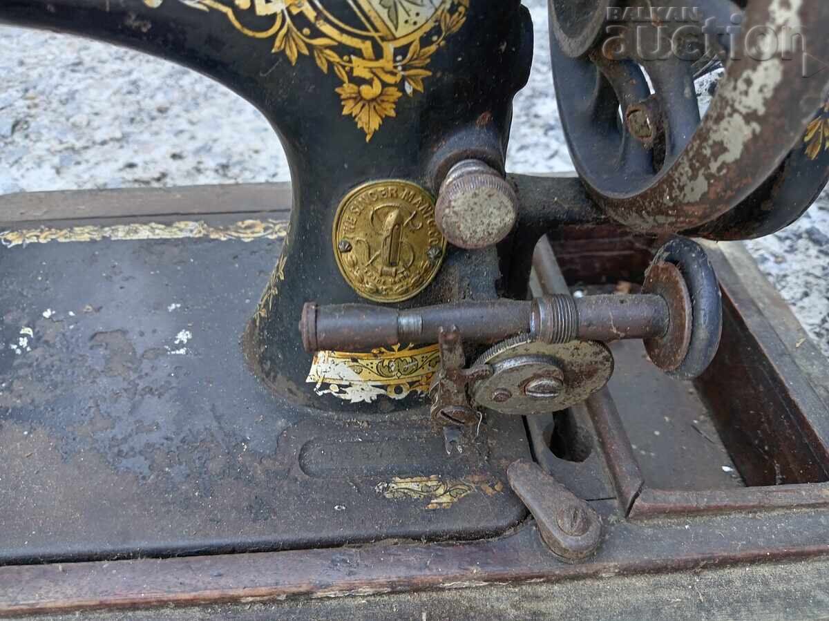 Delivery of Antique Singer Sewing Machine