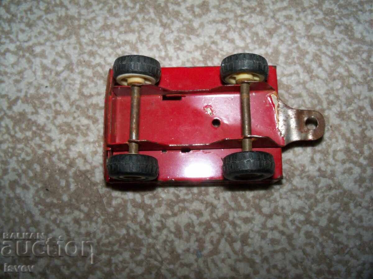 Παλιό λαμαρινένιο ρυμουλκούμενο παιχνίδι κατασκευασμένο στη Βουλγαρία - 5