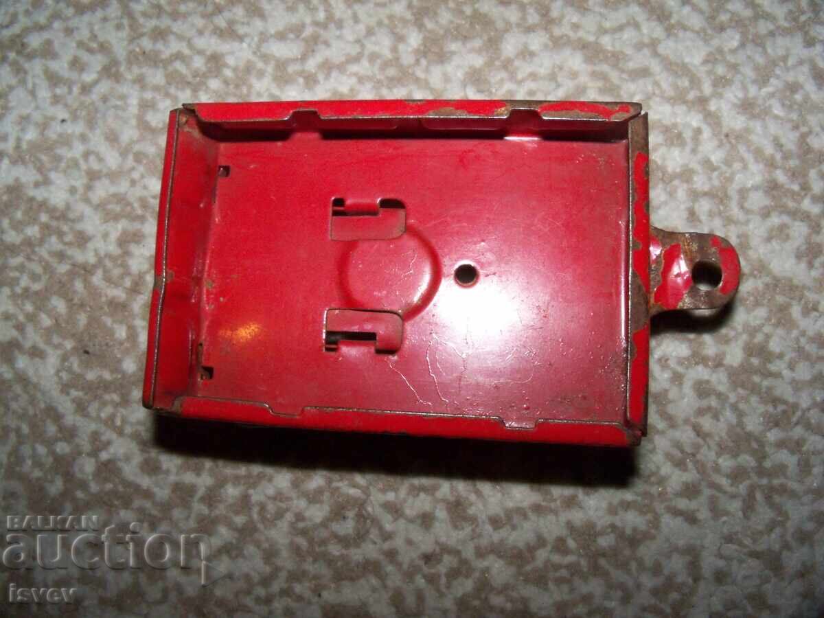 Παλιό λαμαρινένιο ρυμουλκούμενο παιχνίδι κατασκευασμένο στη Βουλγαρία - 6