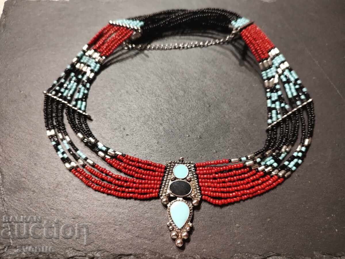 Auction  Necklace - incredible arrangement, 17.08.25