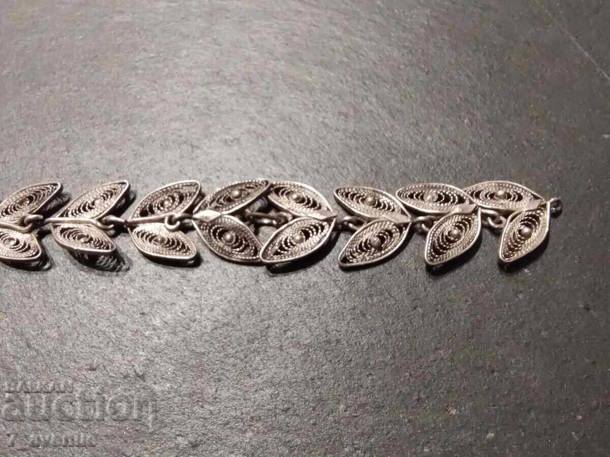 Licitație Brățară filigran, Bijuterie veche, pentru reparație, 18.08.25 Licitație Brățară filigran, Bijuterie veche, pentru reparație, 18.08.25