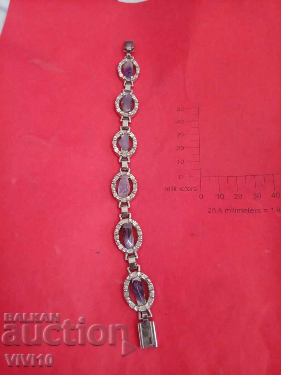 Αρχαίο βραχιόλι από αμέθυστο Αρχαίο βραχιόλι από αμέθυστο