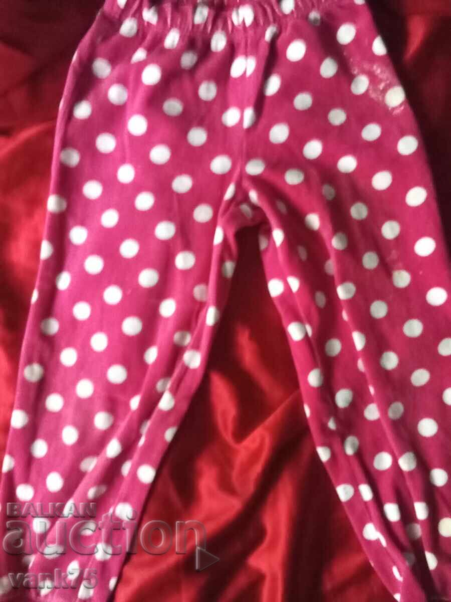 Аукцион Дамски панталони, детски анцузи клинове и дънки 1 лв броя Аукцион Дамски панталони, детски анцузи клинове и дънки 1 лв броя