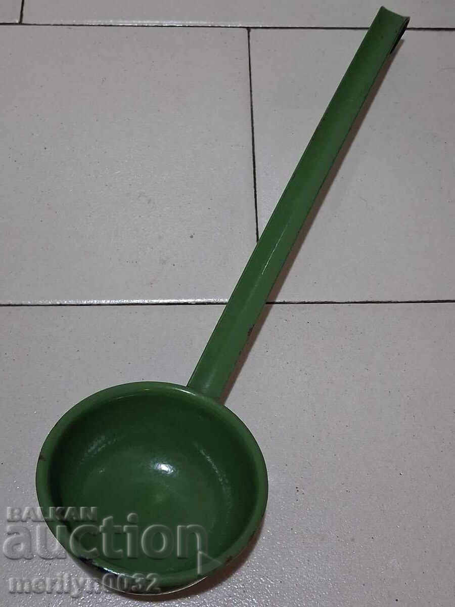 Стар емайлиран черпак, лъжица с емайл, ранен соц, НРБ - 6 Стар емайлиран черпак, лъжица с емайл, ранен соц, НРБ - 6