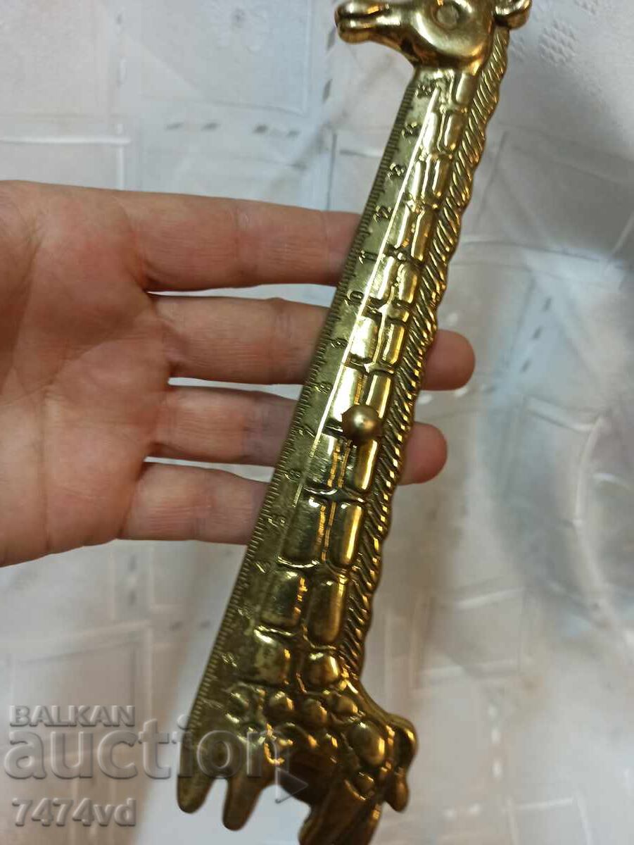 Auction BRONZE GIRAFFE LINE Auction BRONZE GIRAFFE LINE