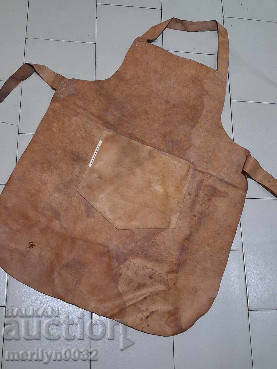 Șorț vechi din piele de fierar sudor NEFOLOSIT Șorț vechi din piele de fierar sudor NEFOLOSIT