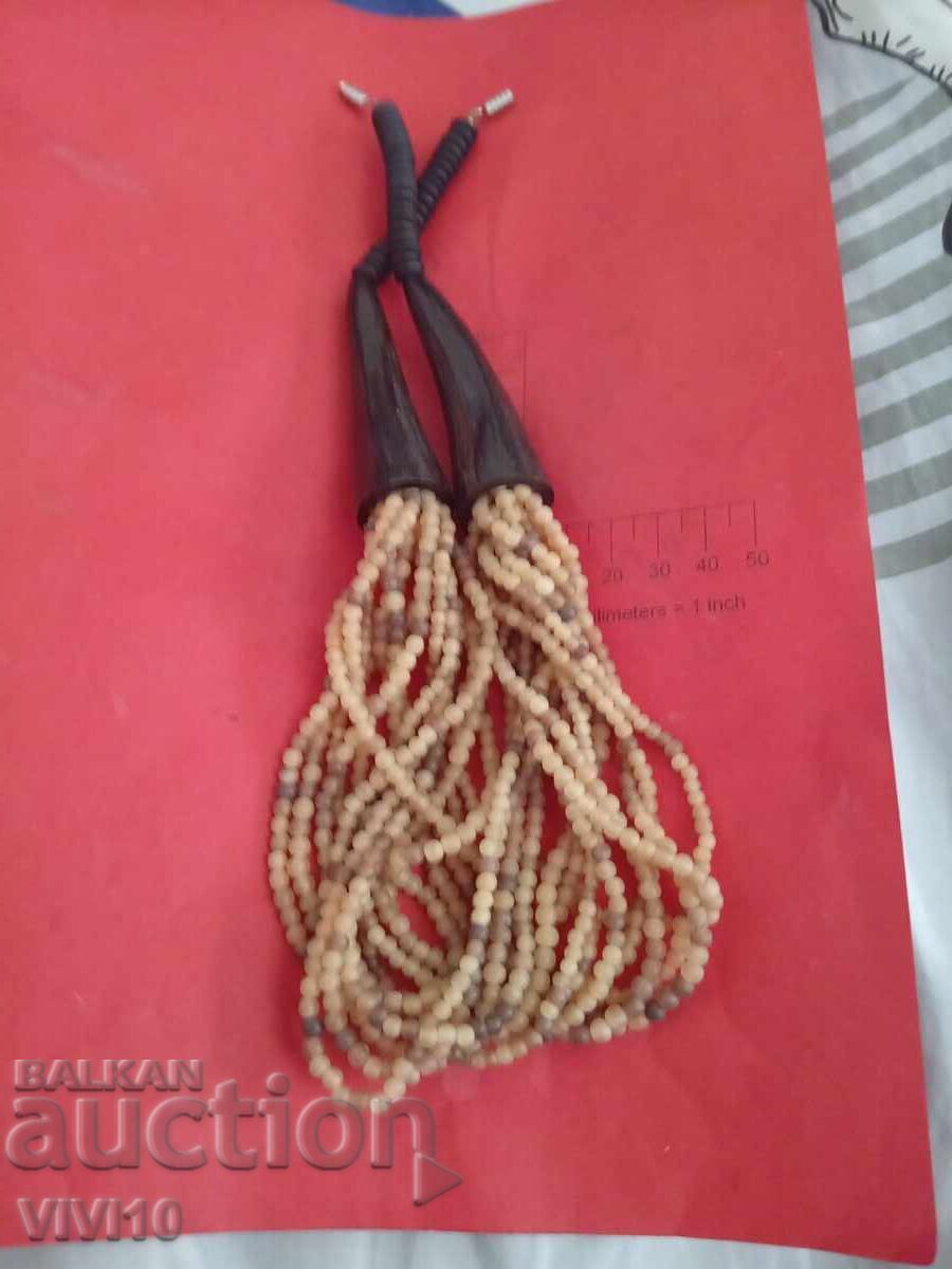 Colier vechi din os Colier vechi din os