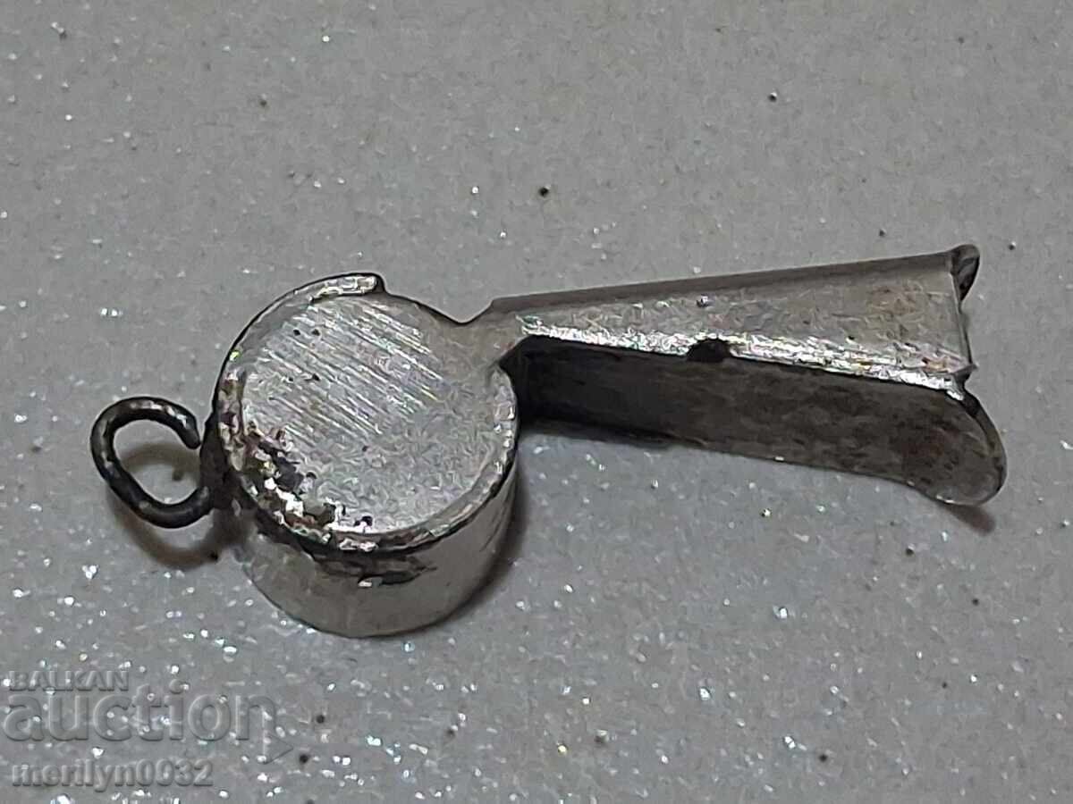 Fluier pentru copii cu bilă jucărie