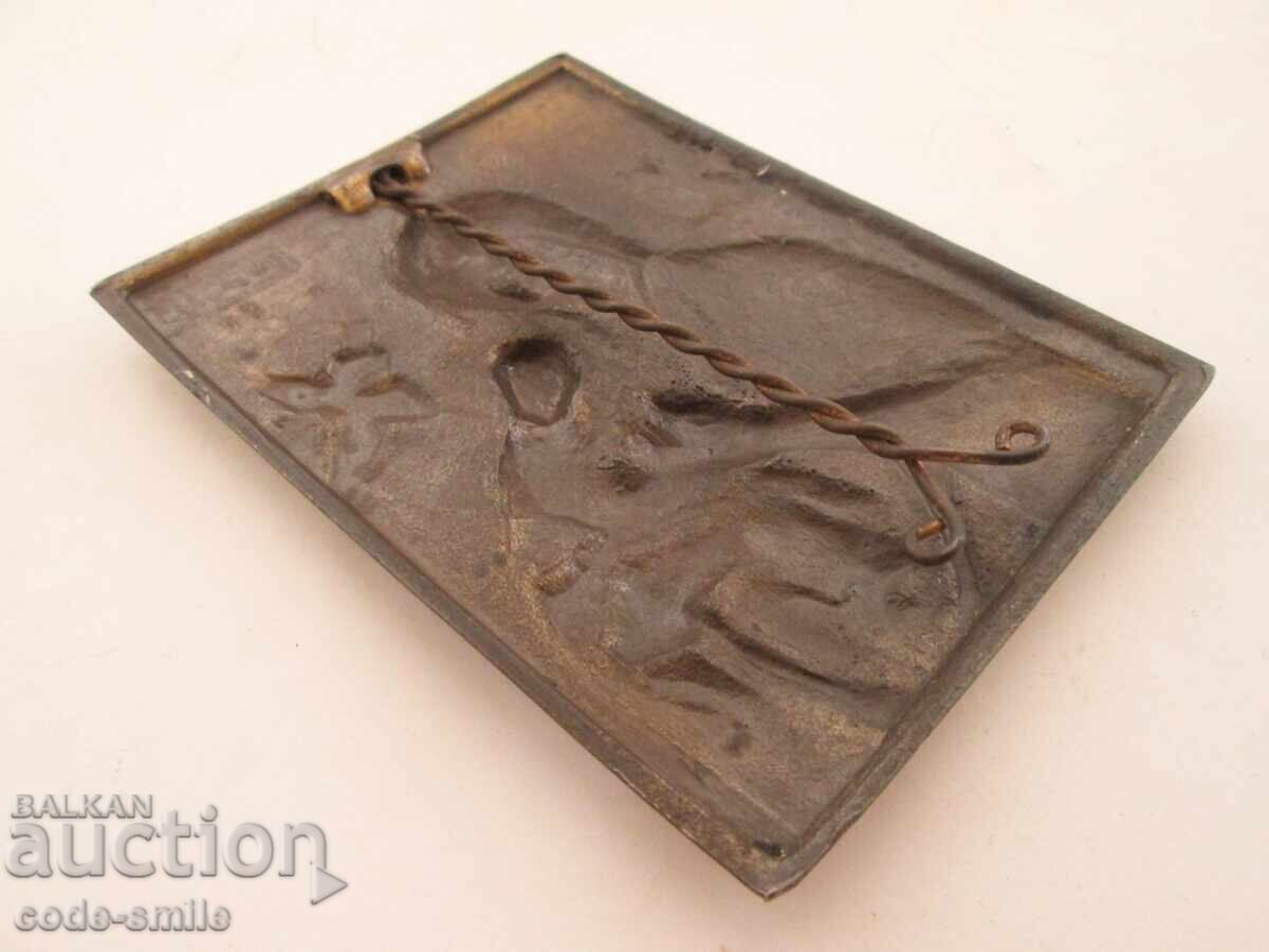 Аукцион Стара настолна метална икона на Св. Богородица с Младенеца