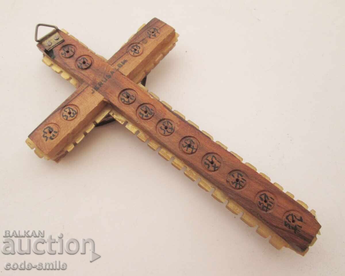 Delivery of Large, old, mother-of-pearl religious cross, wood and mother-of-pearl, Jerusalem
