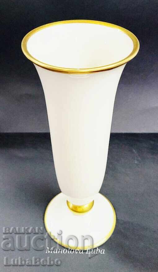 Πορσελάνινο βάζο Lindner Kueps Bavaria με τιμή 60.00 BGN | € 30.68