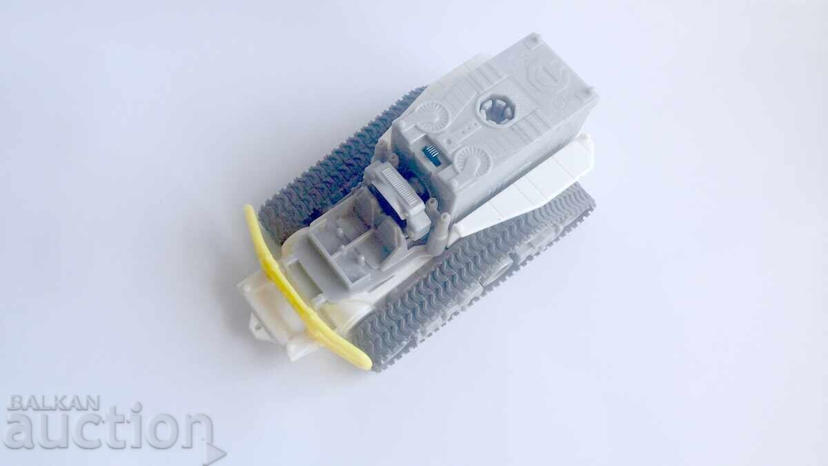 играчка със батерии с цена 25.00 лв. | € 12.78