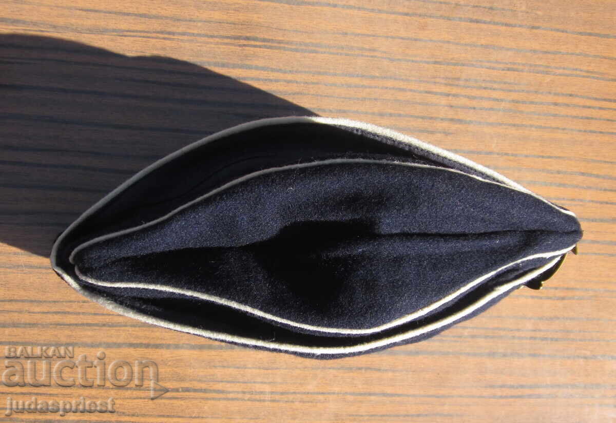 Βουλγαρικό υποβρύχιο καπέλο κεπέ του υποβρύχιου από την εποχή του σοσιαλισμού με τιμή 40.00 BGN | € 20.45 Βουλγαρικό υποβρύχιο καπέλο κεπέ του υποβρύχιου από την εποχή του σοσιαλισμού με τιμή 40.00 BGN | € 20.45