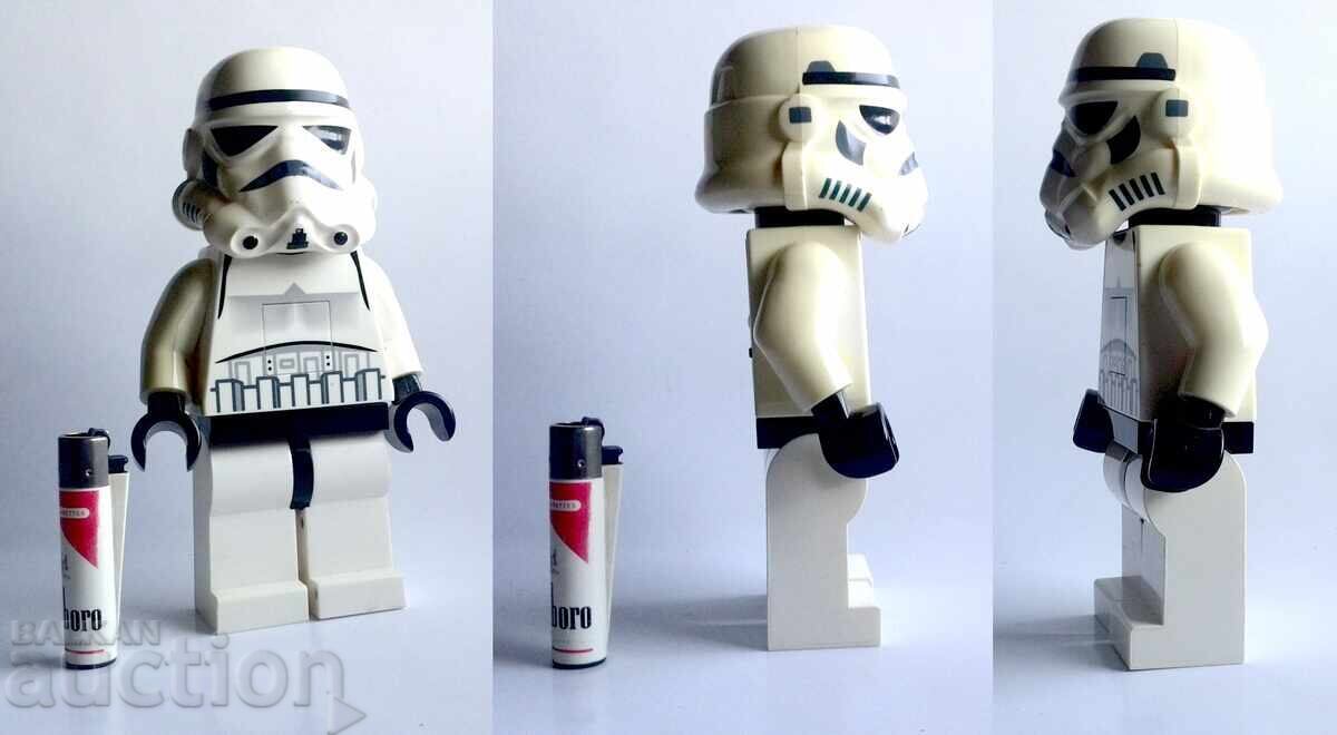 Delivery of LEGO Star Wars Stormtrooper LED Flashlight