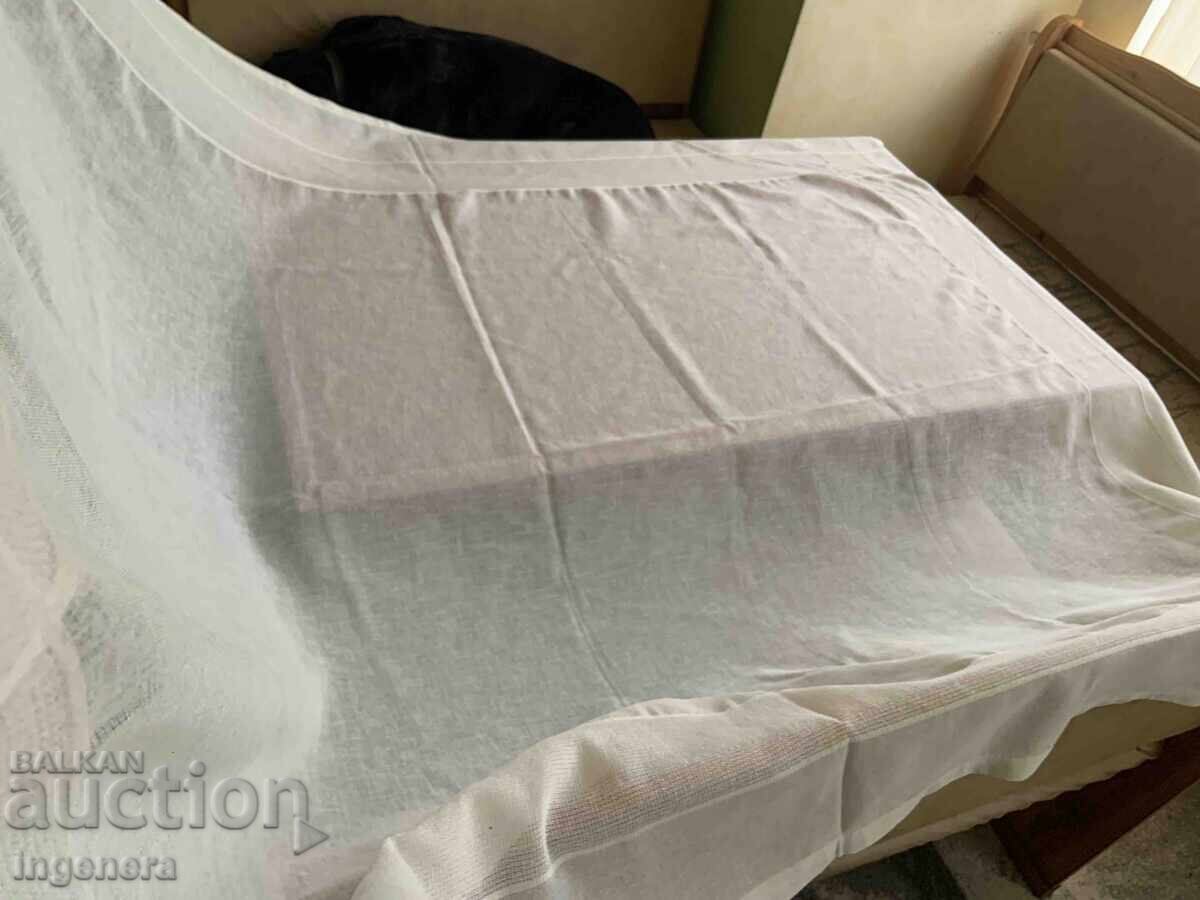 Tablecloth polyester used briefly - 2 x 1.5 with price 22.00 BGN | € 11.25