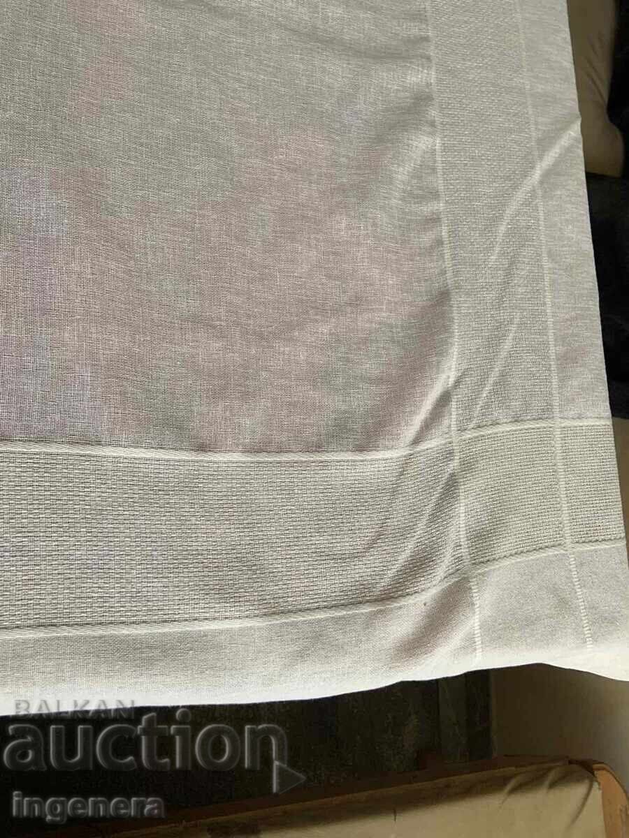 Delivery of Tablecloth polyester used briefly - 2 x 1.5