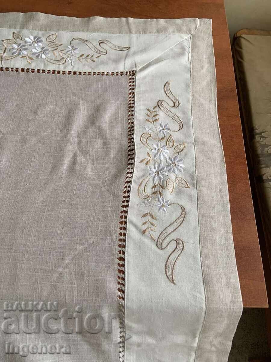 Auction Tablecloth used briefly - 2.4 x 1.4 m Auction Tablecloth used briefly - 2.4 x 1.4 m