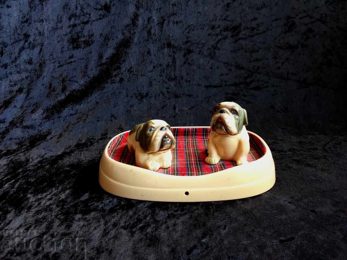 Δημοπρασία Παλιό παιχνίδι - σκυλιά που γαβγίζουν