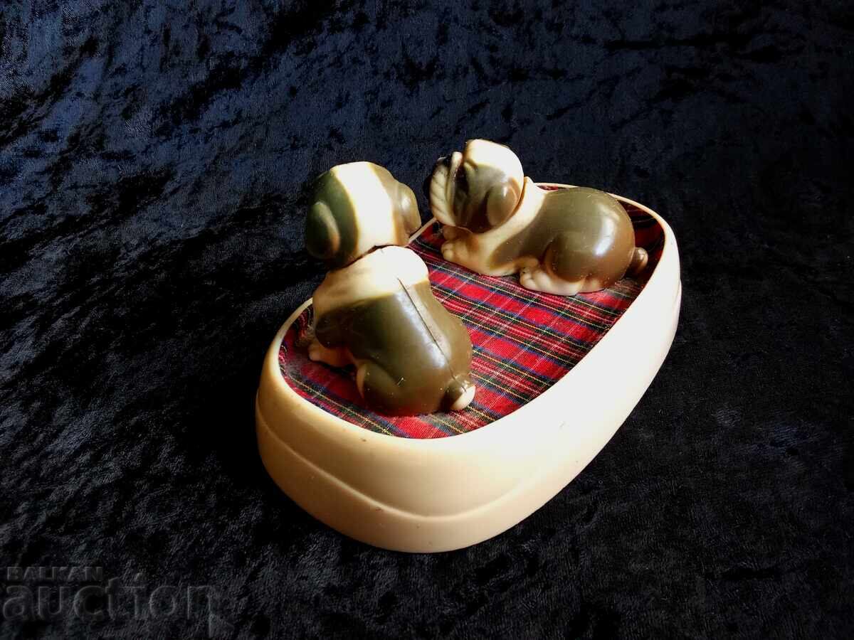 Παλιό παιχνίδι - σκυλιά που γαβγίζουν - 5