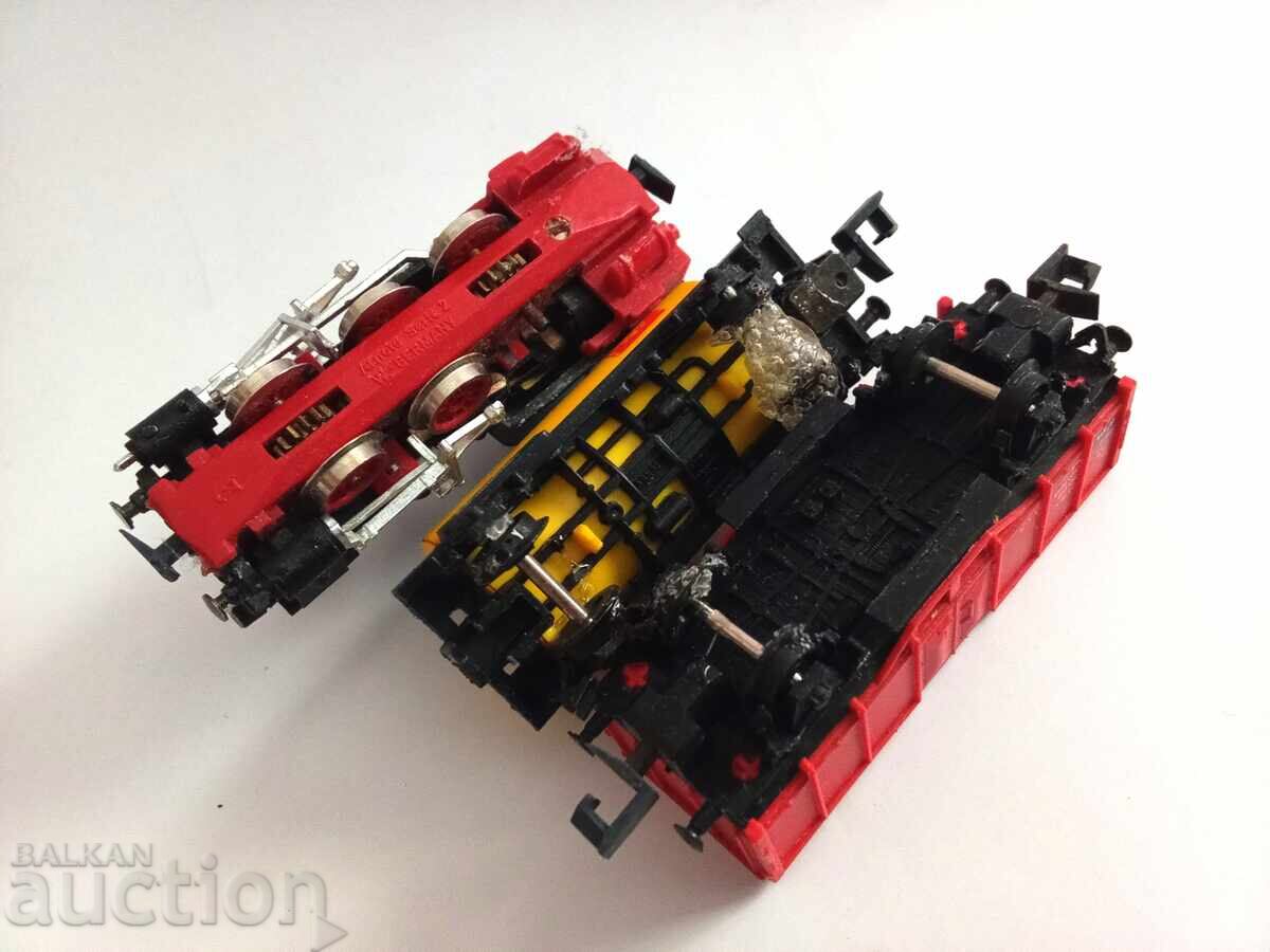 Παράδοση Τρένο με βαγόνια Κλίμακα Ν Παράδοση Τρένο με βαγόνια Κλίμακα Ν