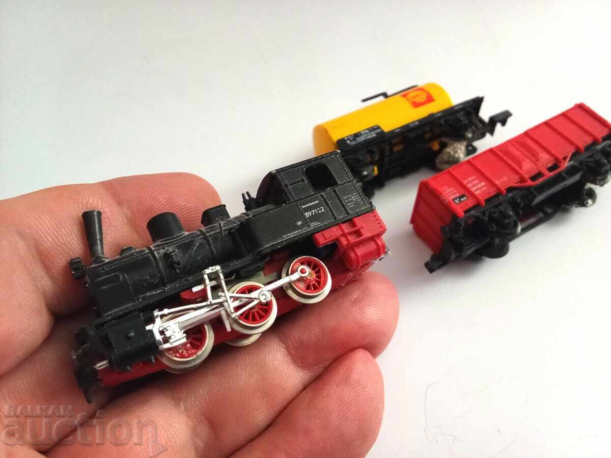 Τρένο με βαγόνια Κλίμακα Ν - 7 Τρένο με βαγόνια Κλίμακα Ν - 7