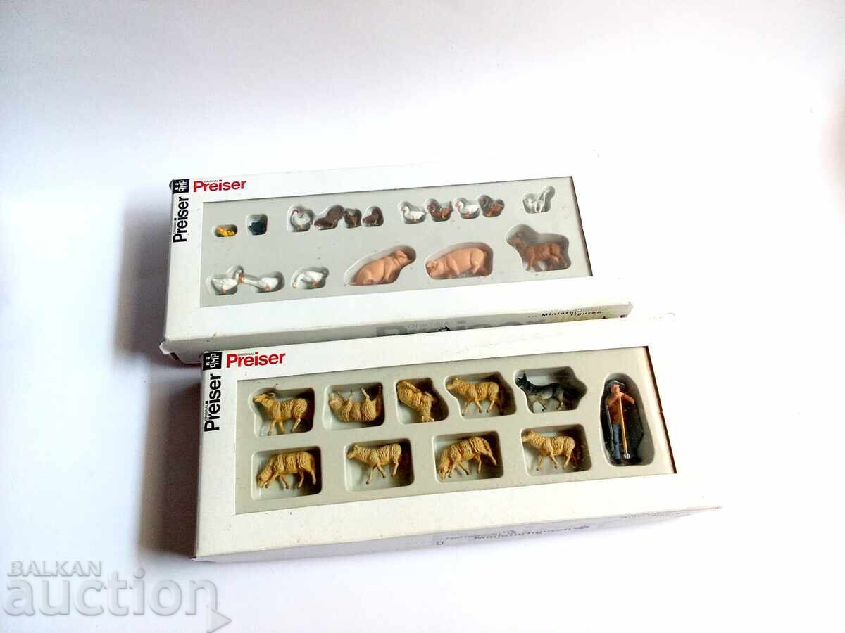 Σετ φιγούρες μικρών ζώων με τιμή 60.00 BGN | € 30.68