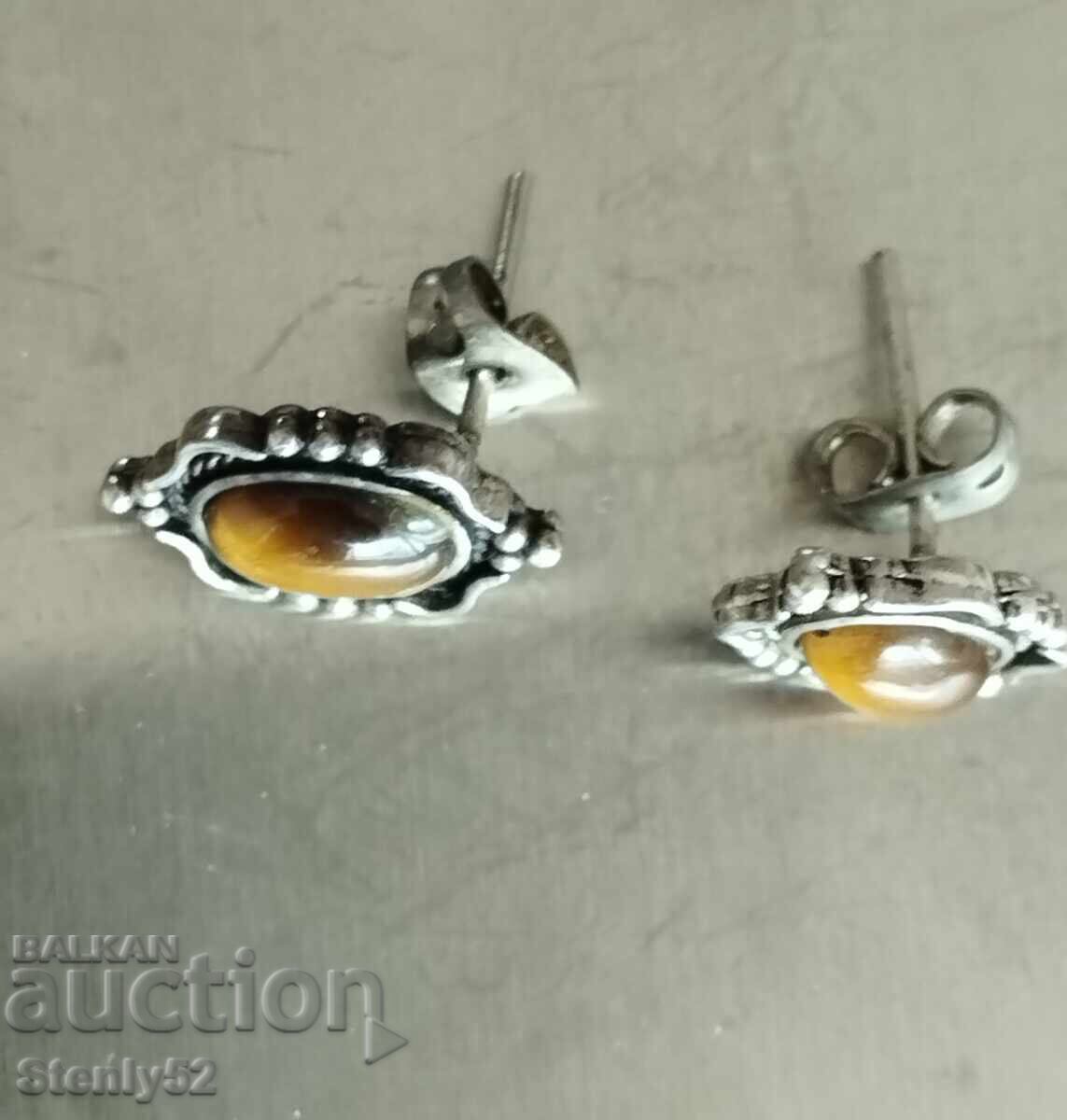 Ασημένια σκουλαρίκια 3 γρ. πέτρα Μάτι της τίγρης με τιμή 30.00 BGN | € 15.34 Ασημένια σκουλαρίκια 3 γρ. πέτρα Μάτι της τίγρης με τιμή 30.00 BGN | € 15.34